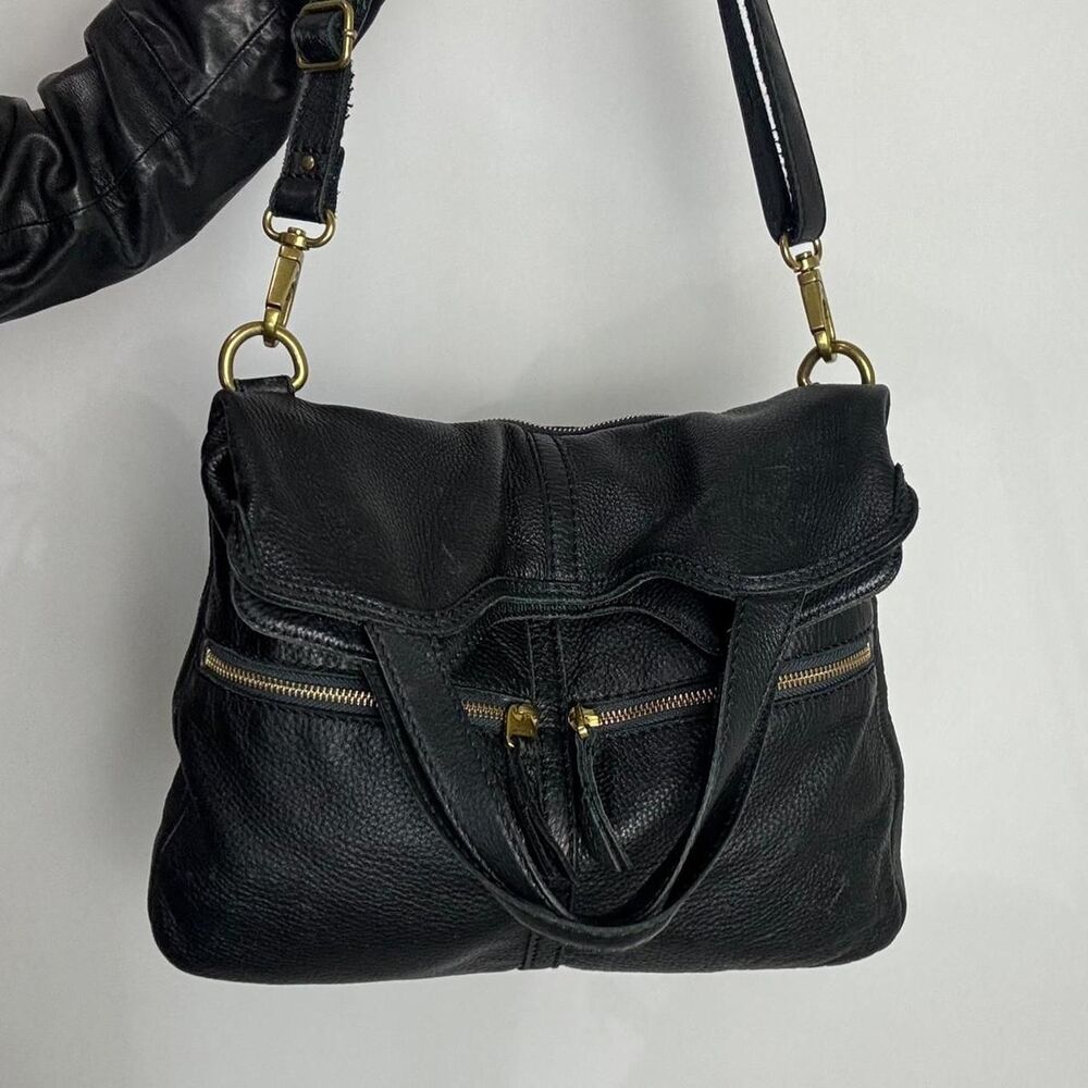 Fossil Vintage Y2K Black leather shoulder bag with gold hardware